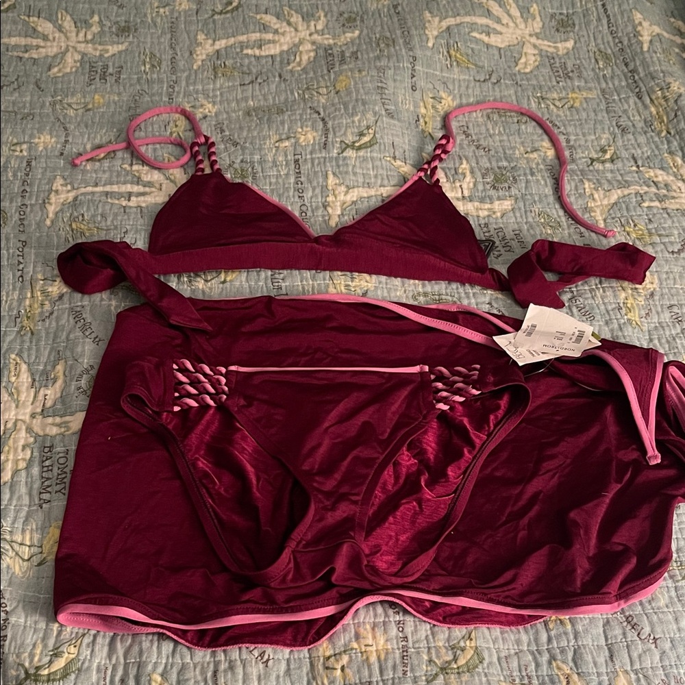 NWT Becca Bikini Set